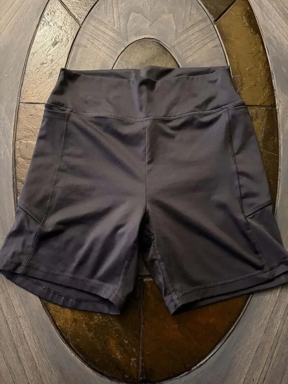 PINK Victoria's Secret Ultimate High-Waist Pocket Bike Shorts Black Large